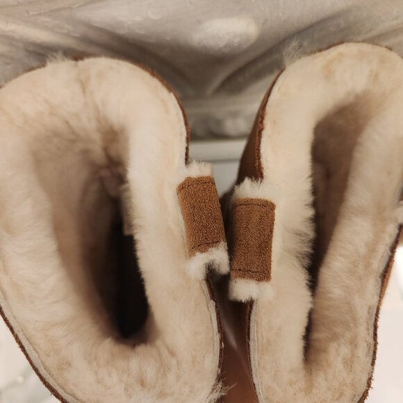 UGG " Classic Short Spill Seam" Boots. NIB. Size 5 - Picture 6 of 12